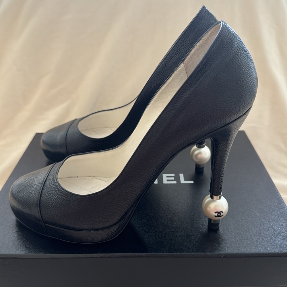 Chanel Pumps - Picture 8 of 11